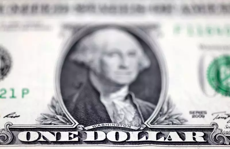 Analysis of Asian Currencies Weakening Amid Dollar Steady