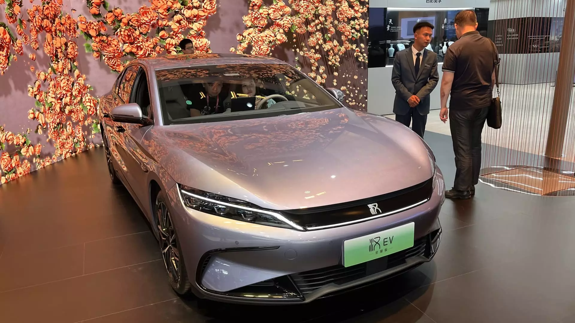 Understanding the Shift in China’s Electric Car Market