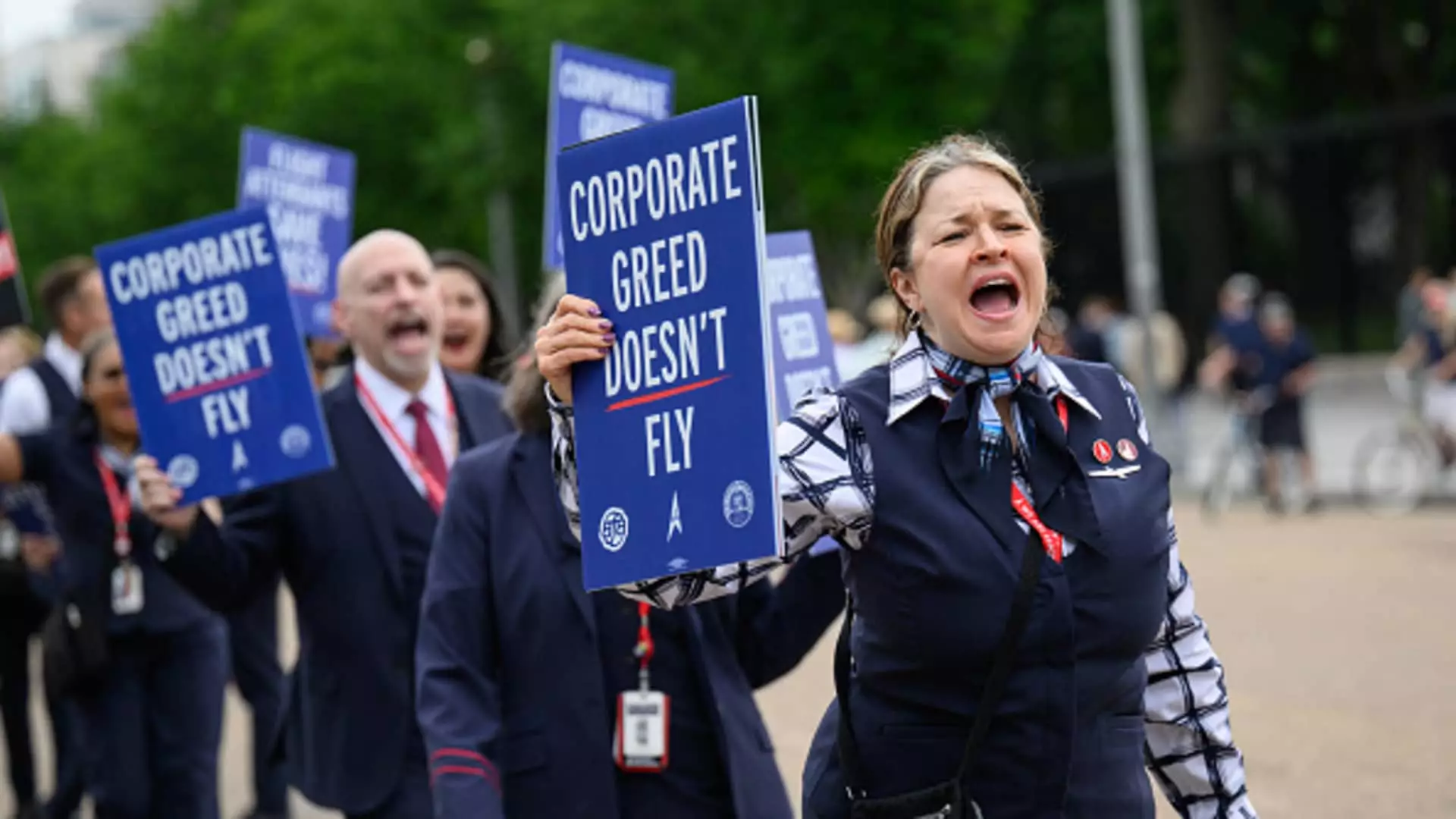 The Current Standoff between American Airlines and Flight Attendants Union