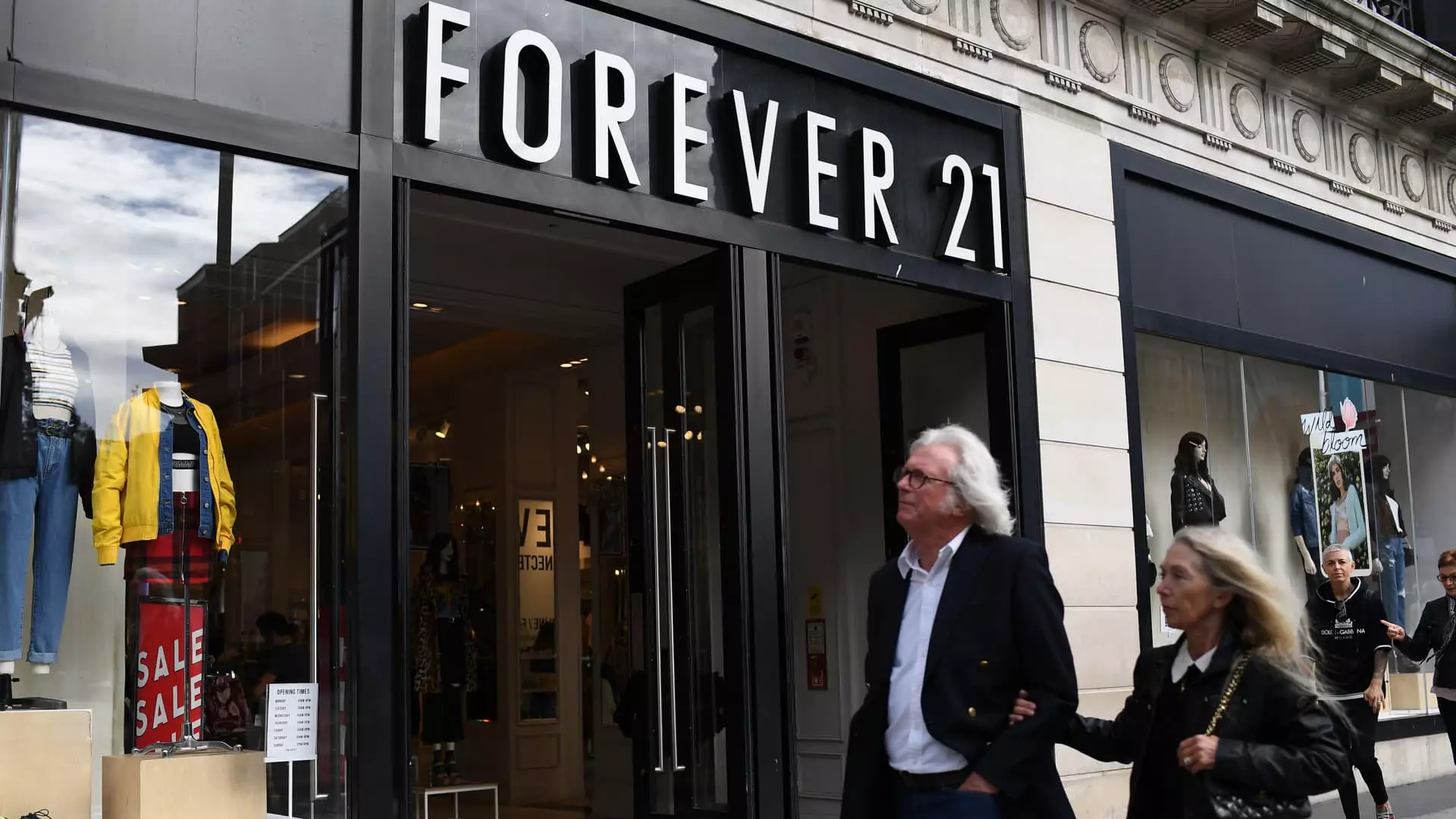 Forever 21 Struggles: A Case of Fast Fashion Failure