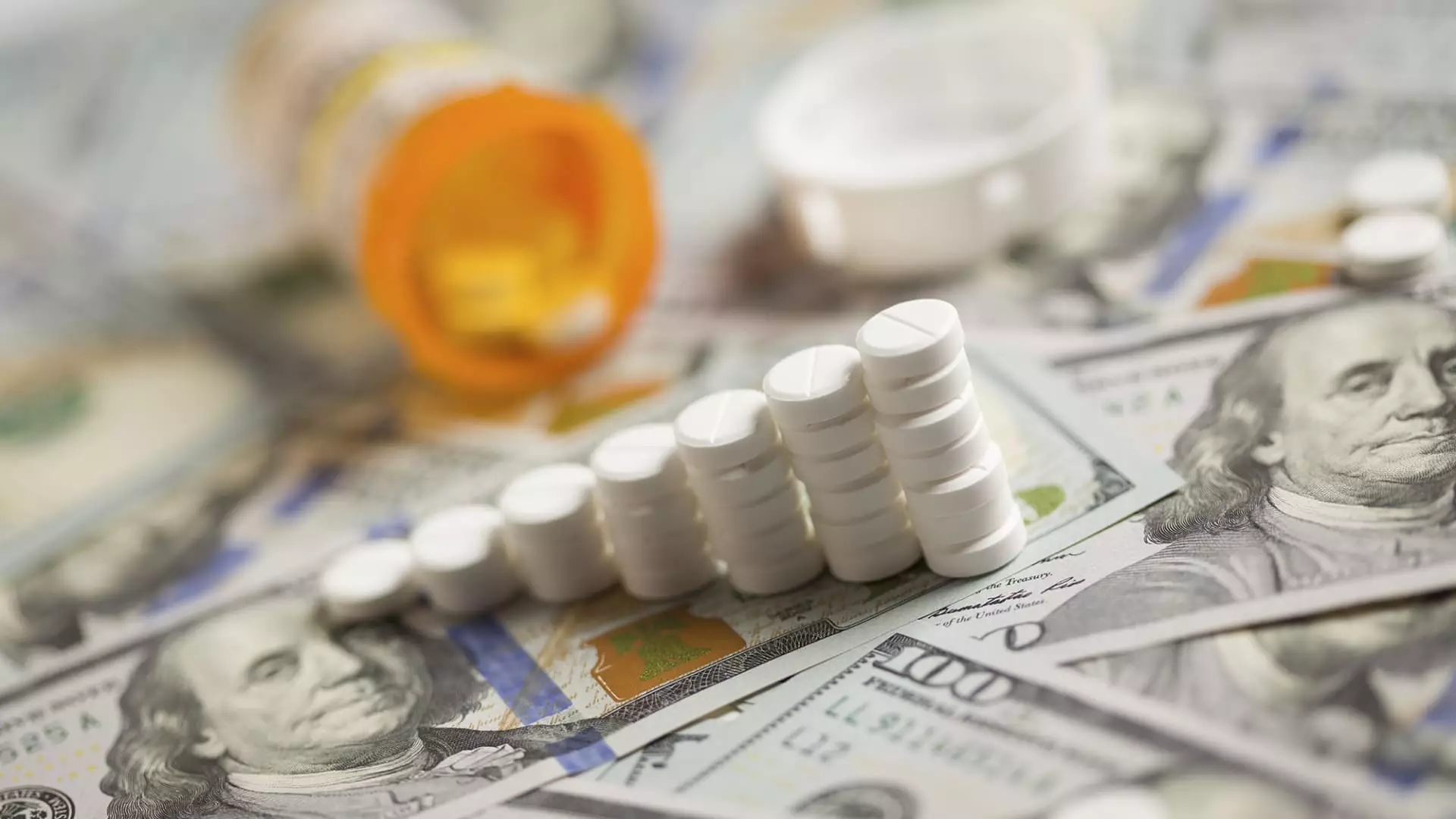 Bipartisan Bill Aims to Regulate Drug Supply Chain Middlemen