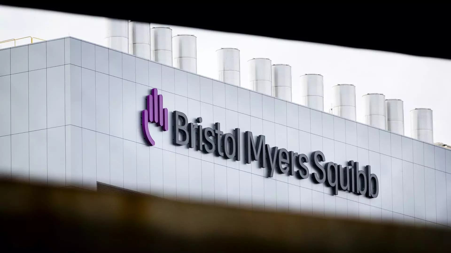 Bristol Myers Squibb Beats Earnings Expectations and Raises Guidance