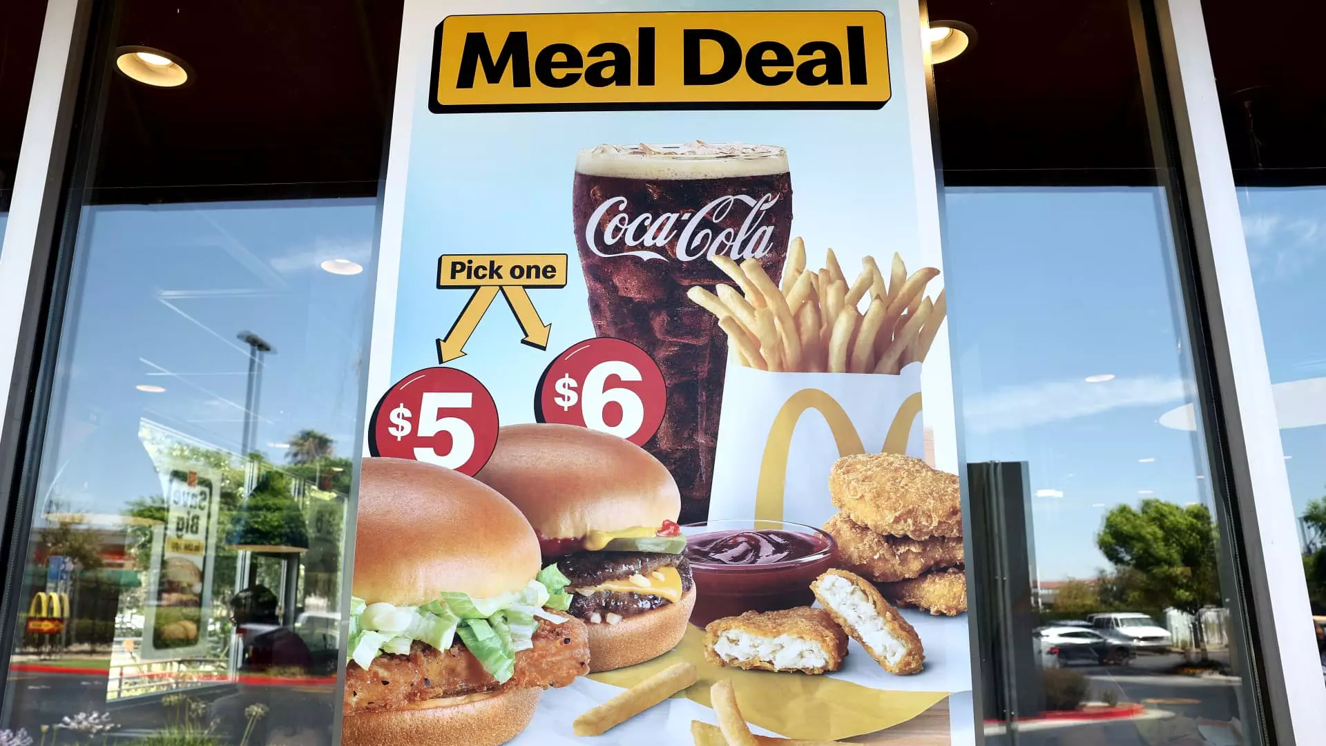 The Rise and Fall of the $5 Fast Food Meal Deal