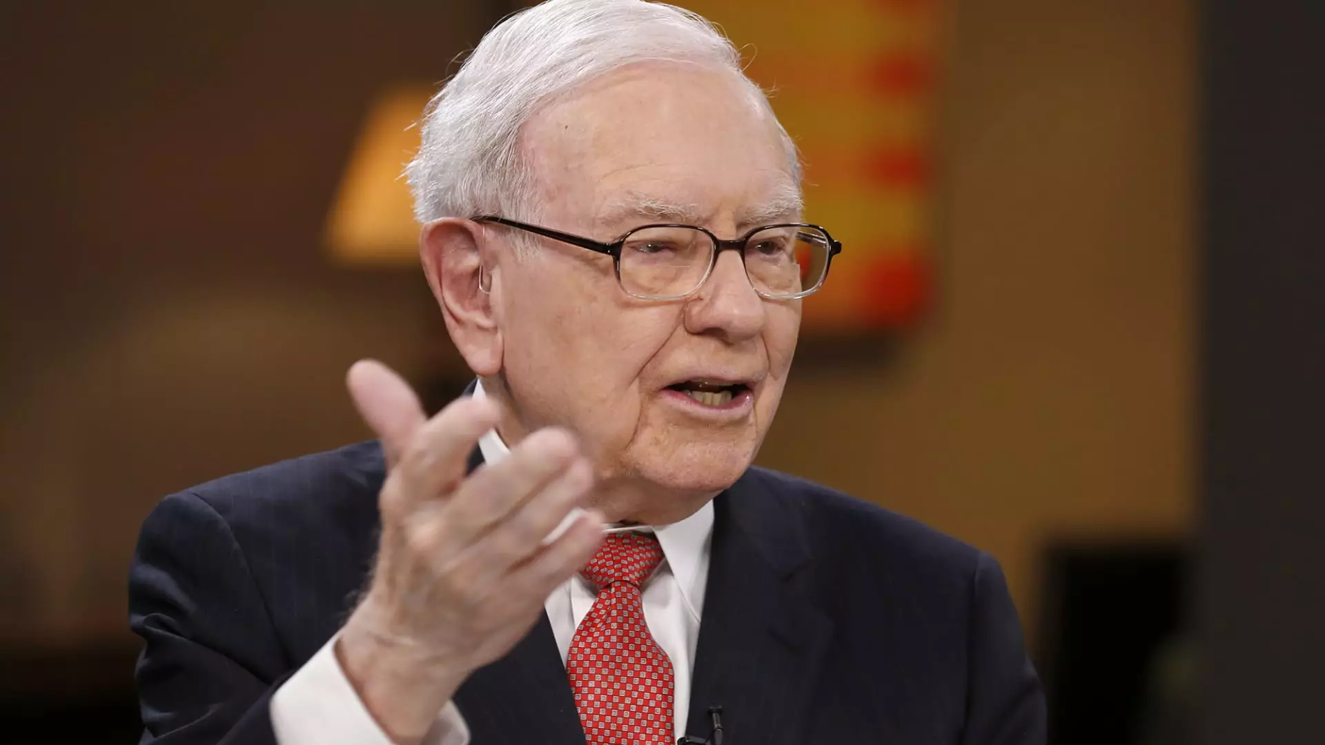 Analyzing Berkshire Hathaway’s Recent Stock Moves: Insights from Leadership Actions