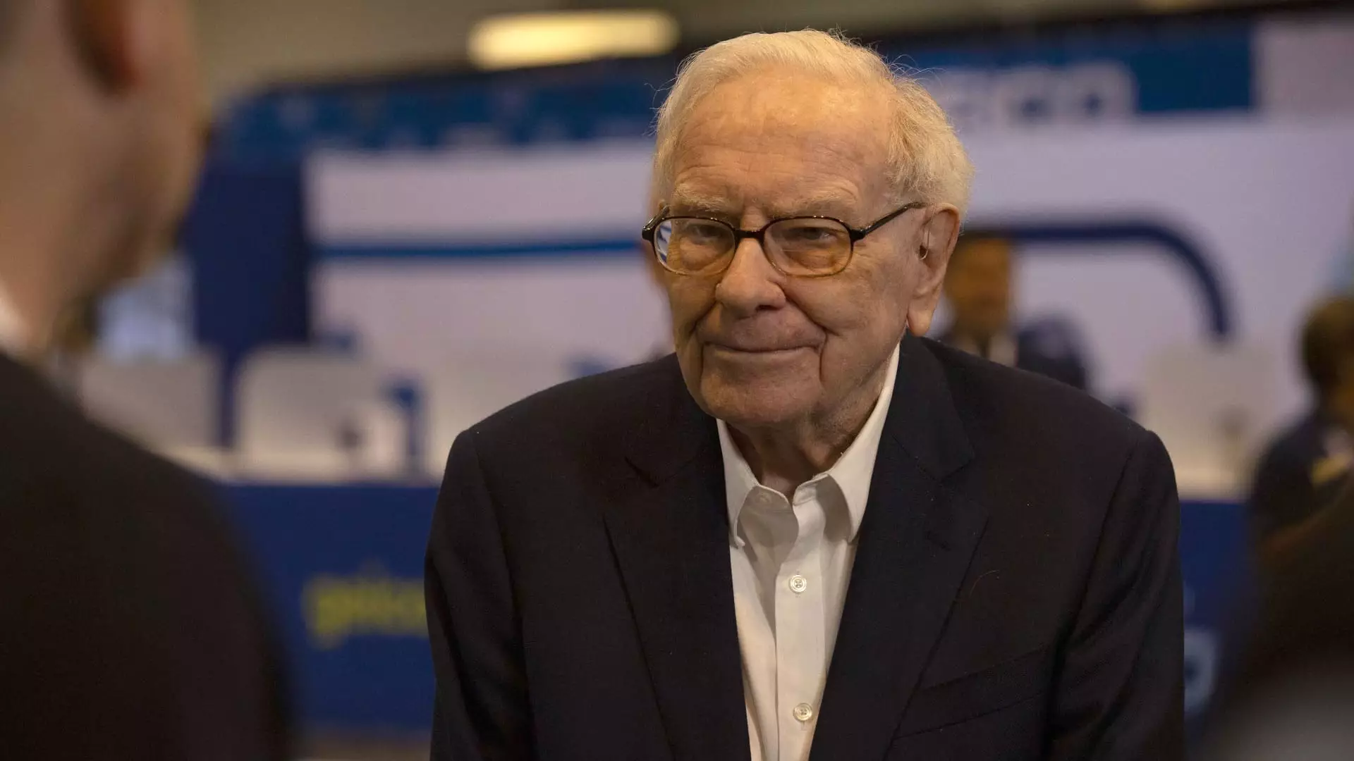 Buffett’s Strategic Retreat: A Closer Look at Berkshire Hathaway’s Bank of America Stake