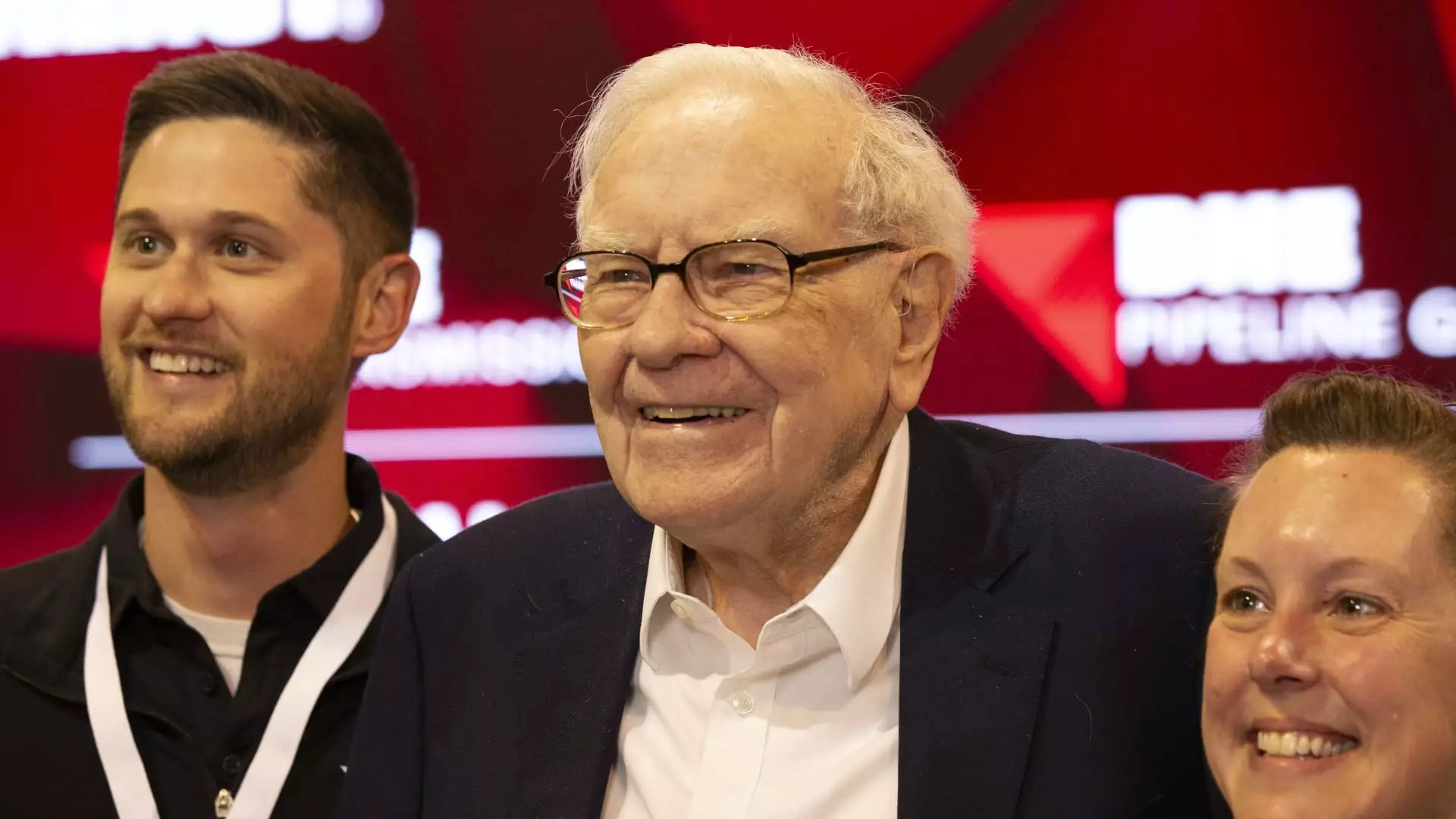 Buffett’s Tactical Shift: A Look at Berkshire Hathaway’s Recent Stock Moves