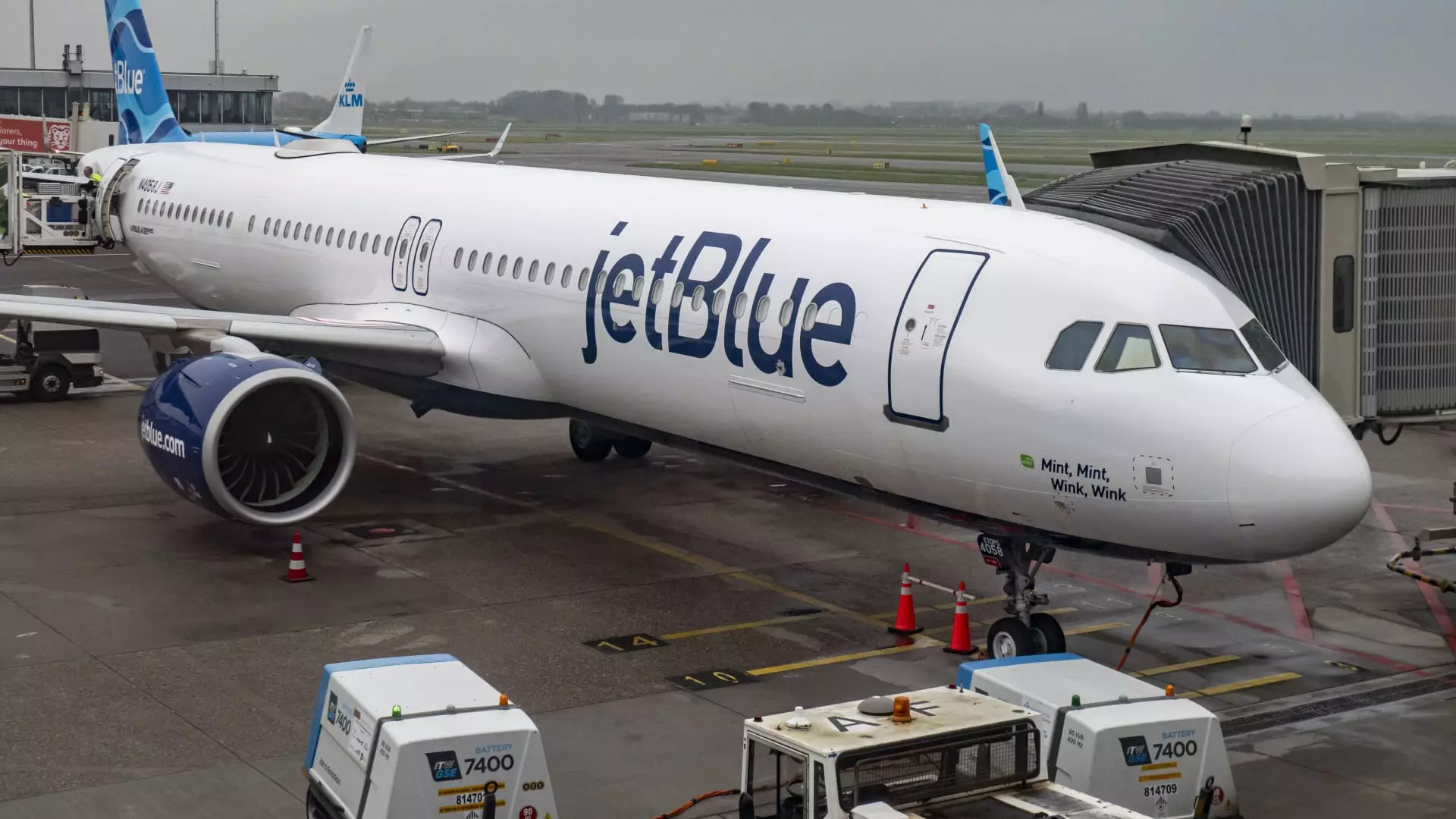 JetBlue Airways Streamlines Operations Amid Economic Pressures