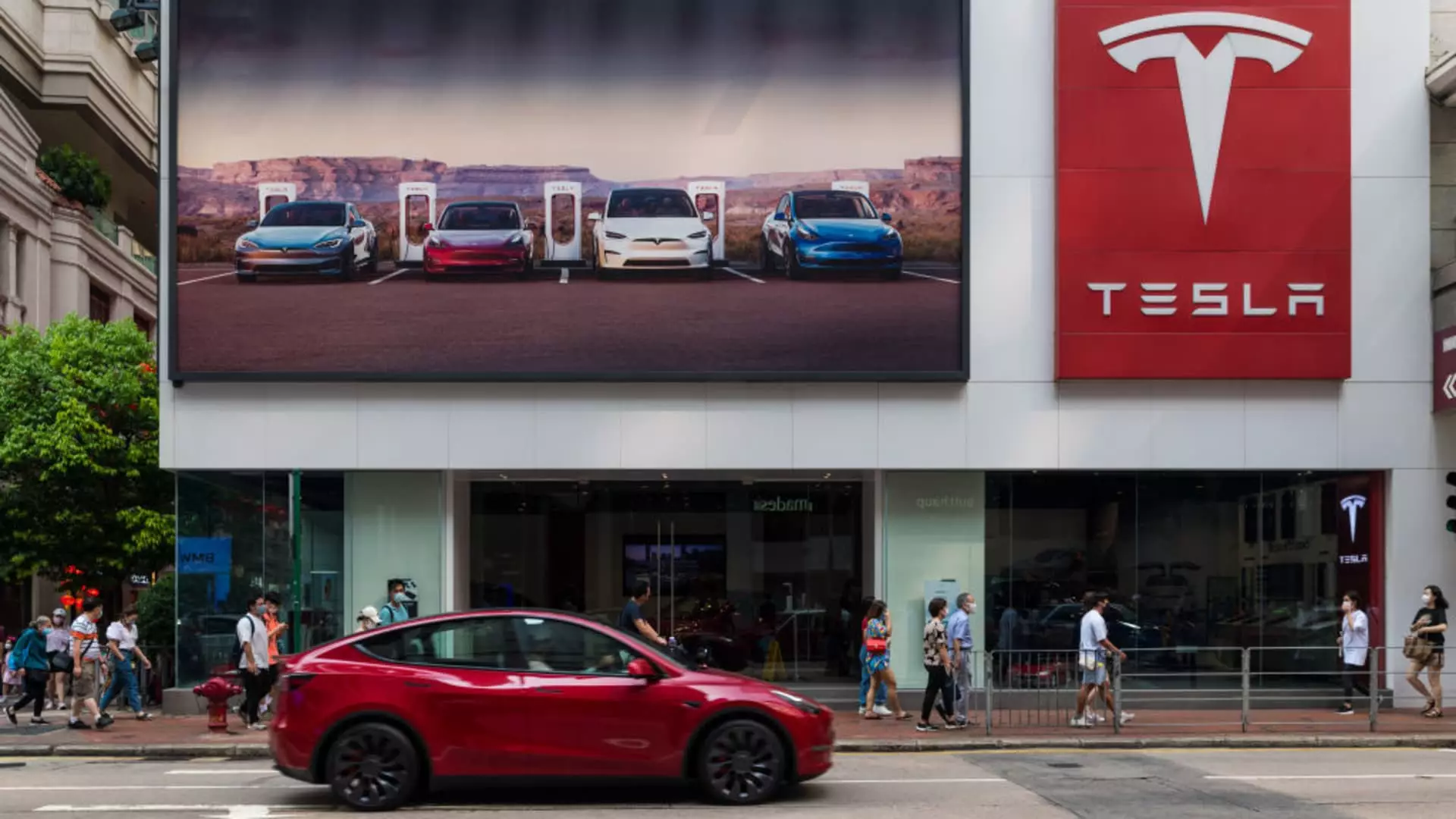 Evaluating Tesla’s Fourth Quarter: A Complex Landscape for Investors