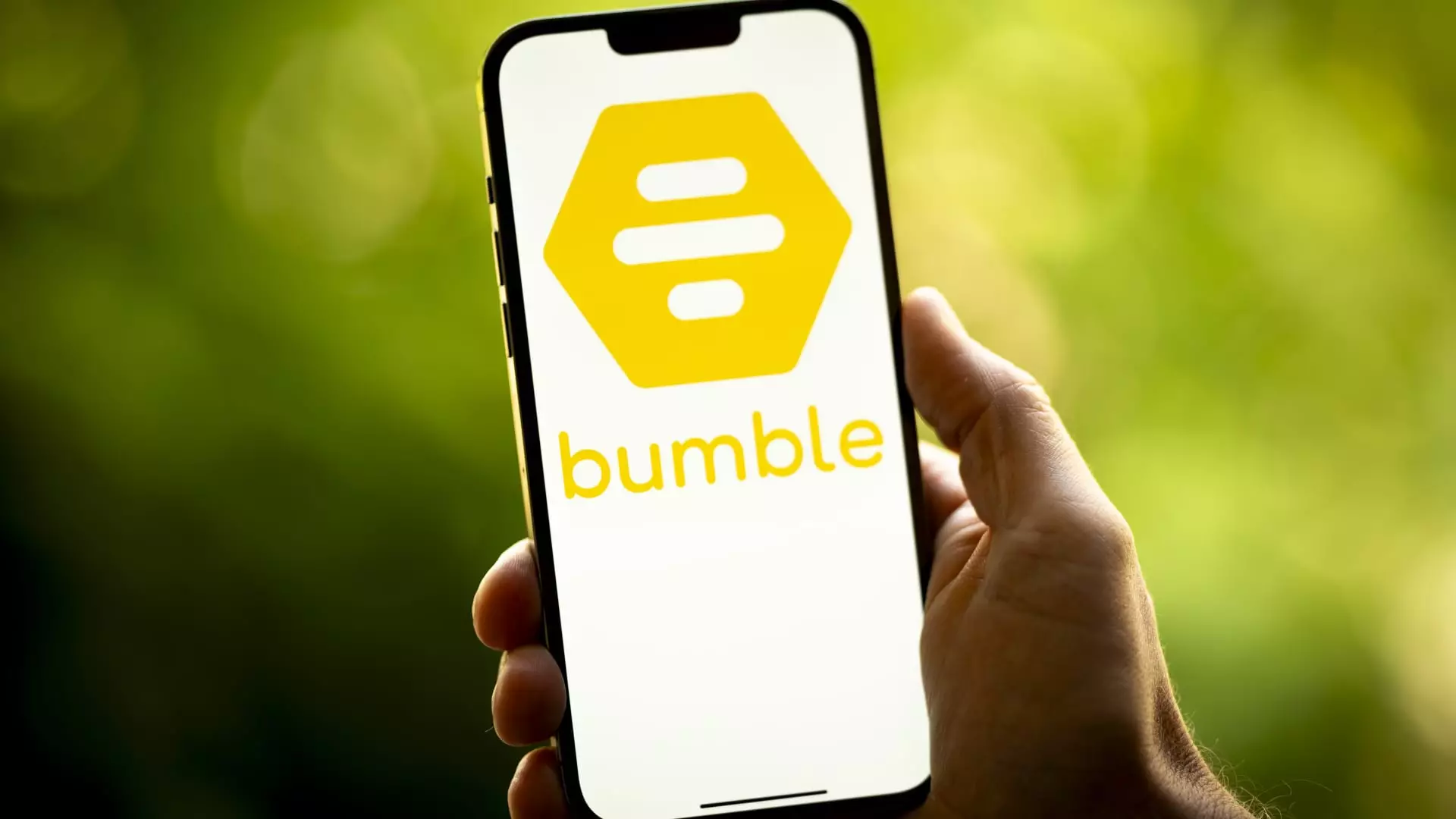 Market Insights: Evaluating Investment Opportunities with Bumble, Walmart, and SolarEdge