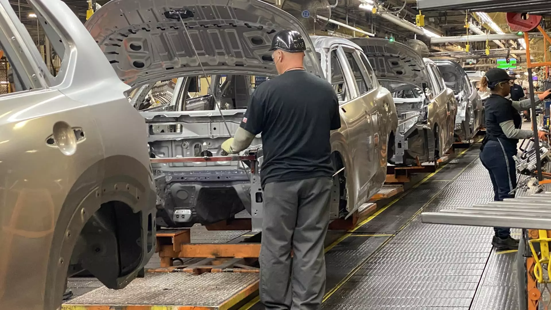 25% Tariffs: The Disastrous Impact on 20,000 Daily Vehicle Productions