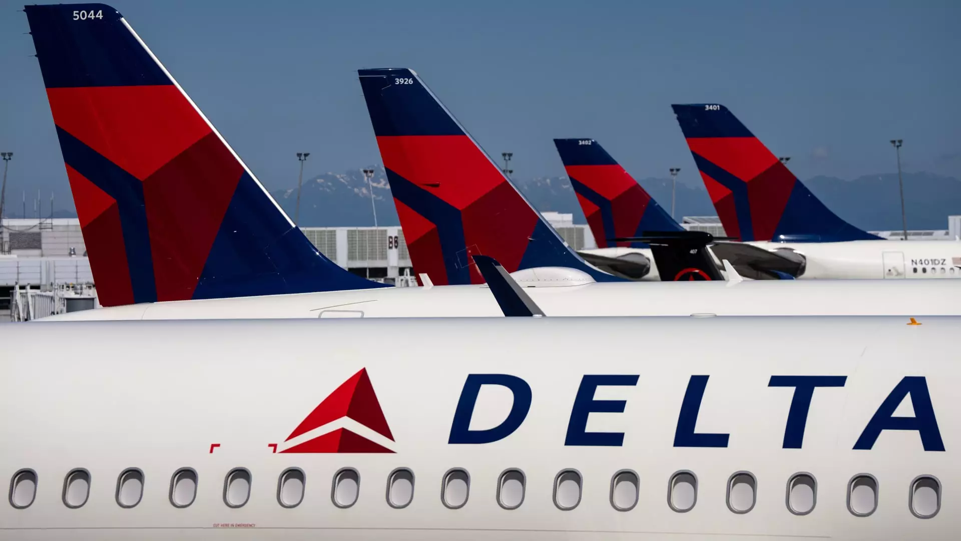 Delta’s Troubling 5% Dip: A Sign of Eroding Consumer Confidence?