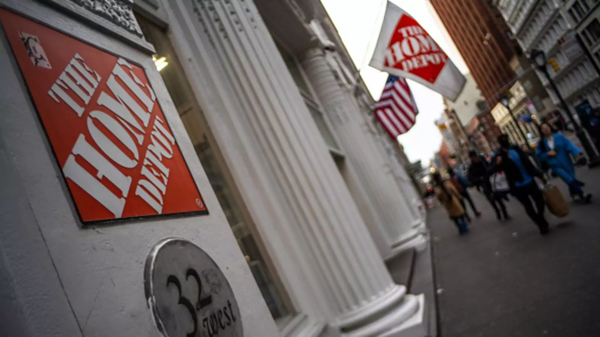 70% of Contractors Anticipate Growth: Why Home Depot is Positioned for Success