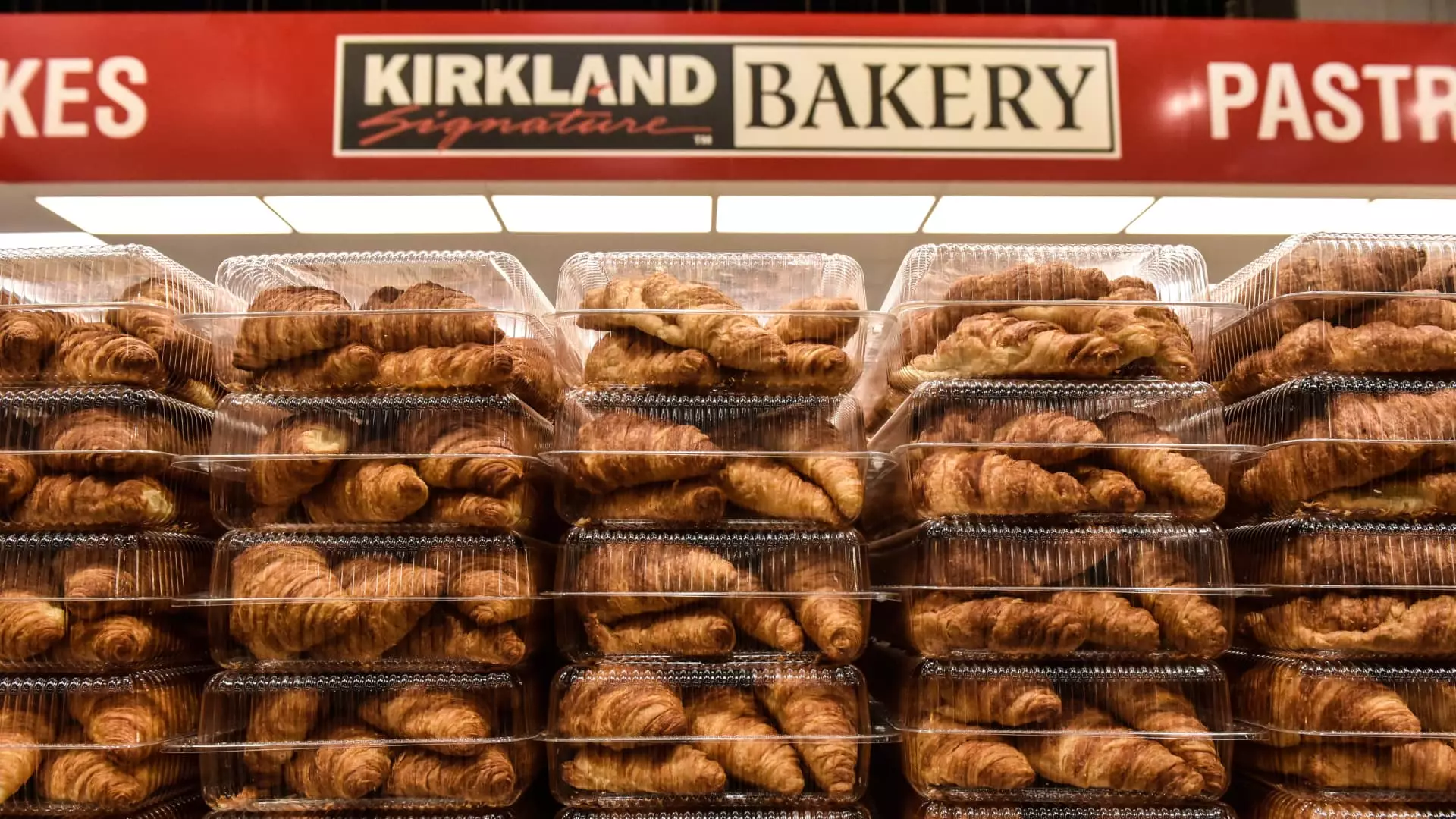 7 Reasons Why Costco’s Future is Not As Bright As You Think
