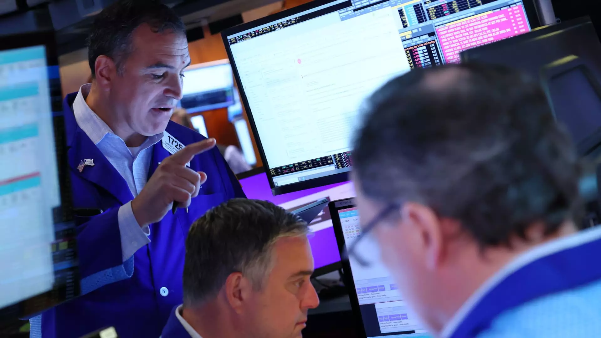 10 Shocking Insights on Why CrowdStrike and Microsoft Will Dominate the Market in 2025