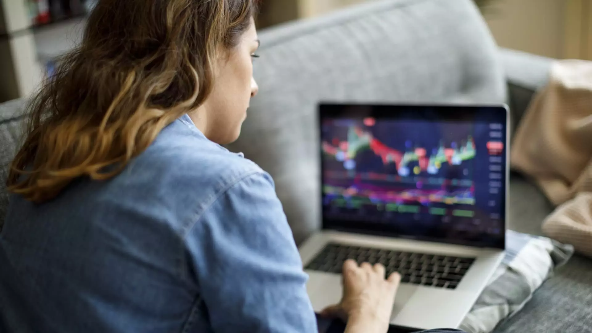 7 Reasons Why Securitized Products Could be Your Best Bet Right Now