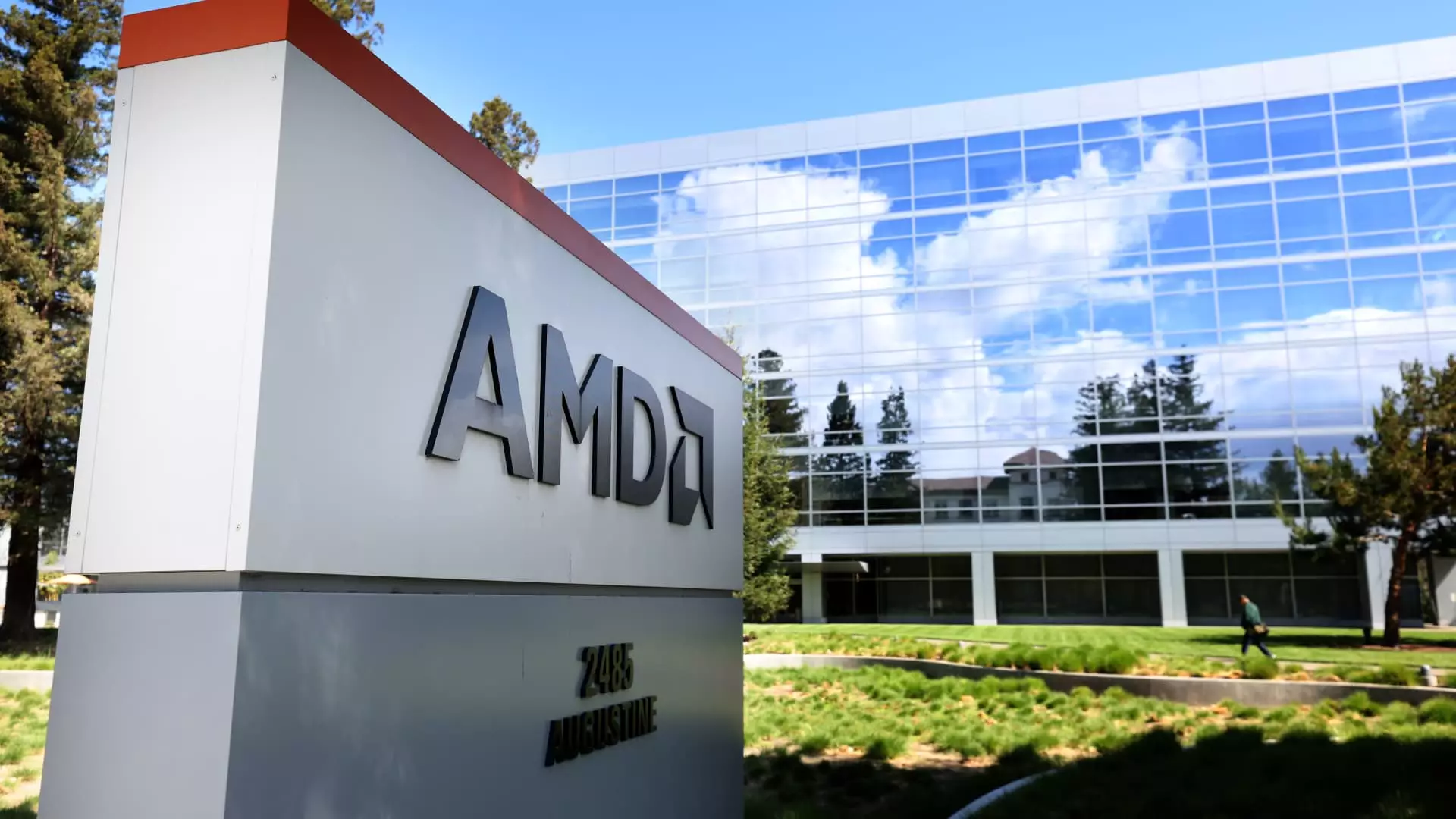 5 Unexpected Winners in a Weak Oil Market: How Tech and Security Are Set to Prosper