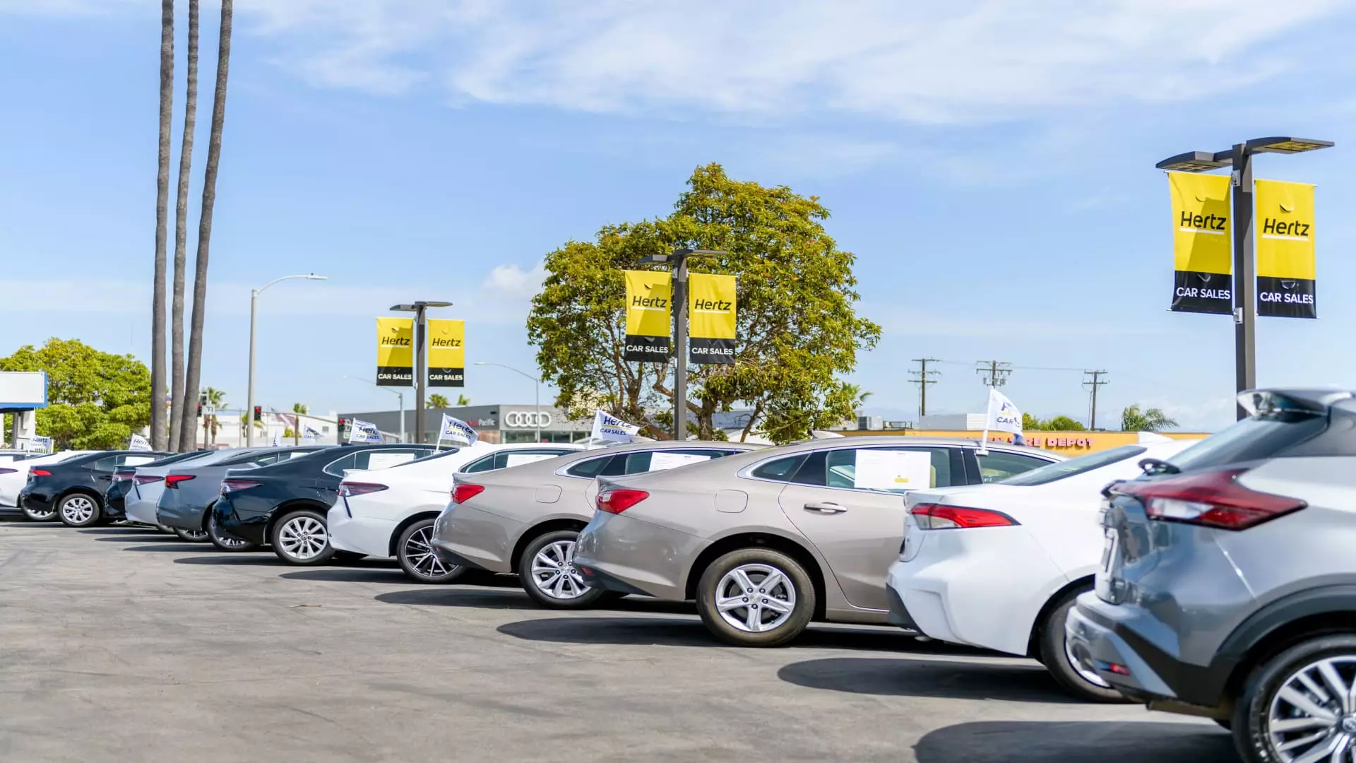Hertz’s Bold Gamble: Can Moving Online Truly Revive a Dying Legacy?
