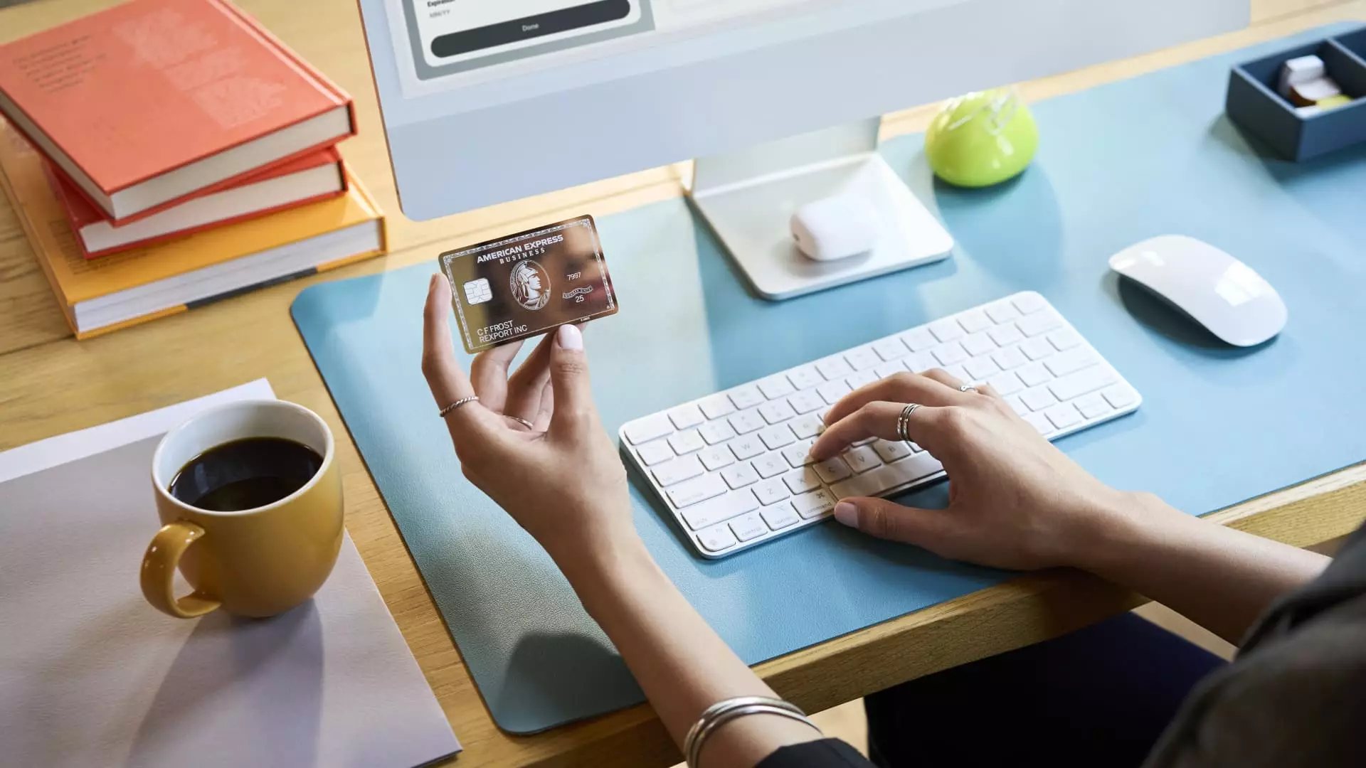 The High-Stakes Loot: Are Luxury Credit Cards Worth Their Sky-High Price?